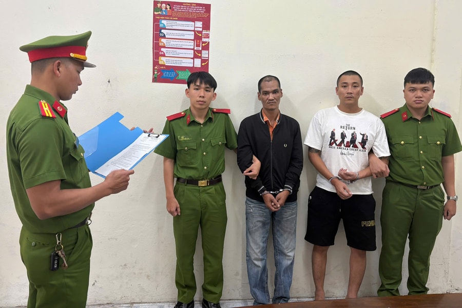 Bắt tạm giam 2 đối tượng sử dụng trái phép chất ma túy