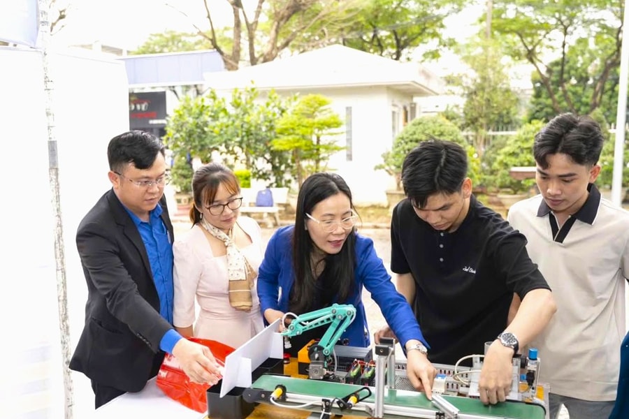 Lan tỏa phong trào “Tuổi trẻ sáng tạo”