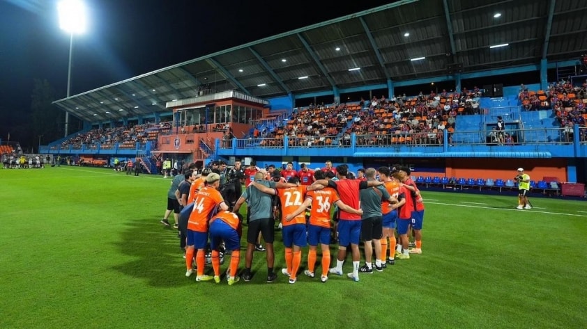 Port FC vướng bê bối ngoại binh sau thất bại của bóng đá Thái Lan