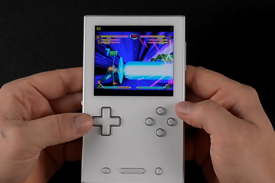 Ayaneo Pocket Vert: Sức mạnh Snapdragon 8 Gen 1 trong thân xác Game Boy