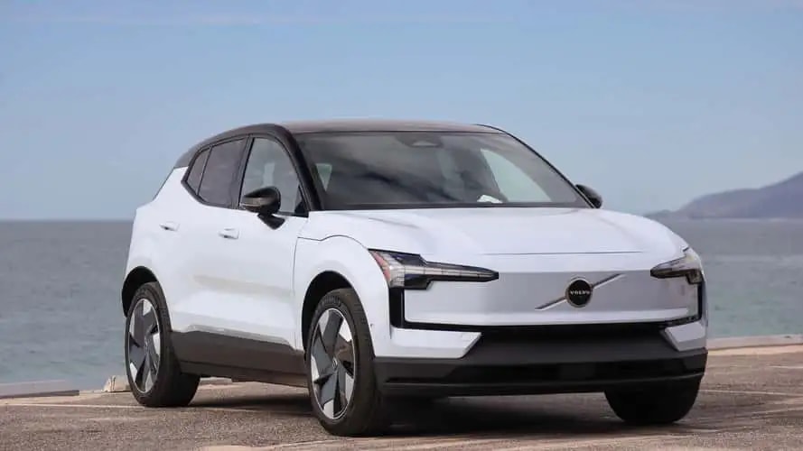 Volvo EX30 2026: Hai phiên bản mới hóa giải áp lực thị trường