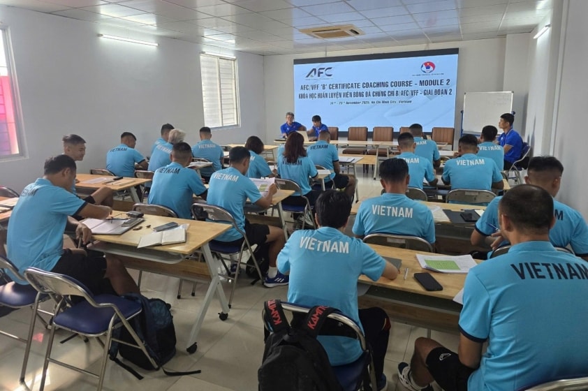 VFF áp dụng quy định mới: Bằng HLV chính thức có hạn sử dụng