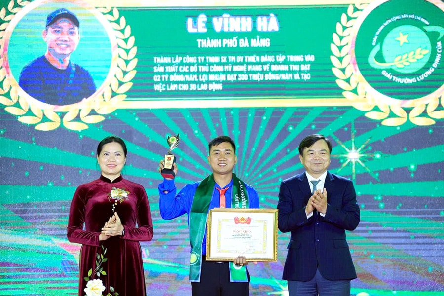 Thanh niên làm giàu trên mảnh đất quê hương