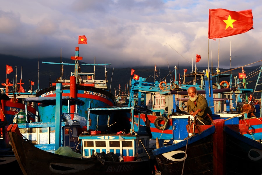 Bám biển