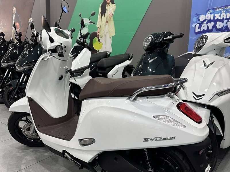 VinFast Evo200: Xe máy điện đi 203 km có giá từ 19,36 triệu đồng