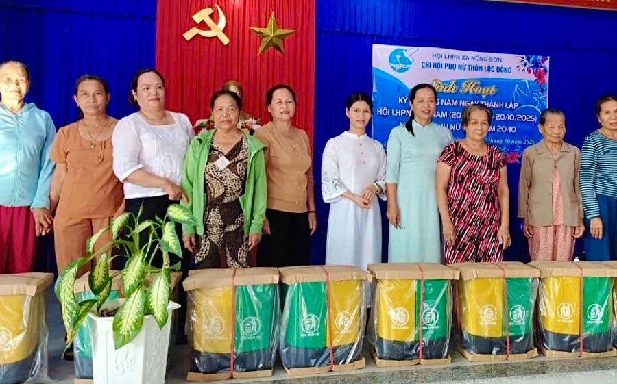 Phụ nữ xây dựng nếp sống xanh từ gia đình