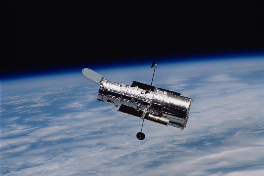 Kính thiên văn Hubble hé lộ chi tiết vùng hình thành sao N159 đầy ấn tượng