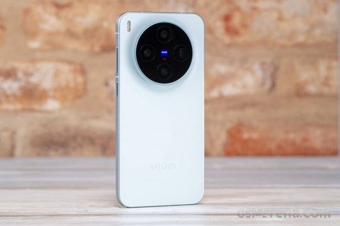 Vivo X300 Pro vươn lên vị trí á quân camera thế giới vượt mặt iPhone 17 Pro