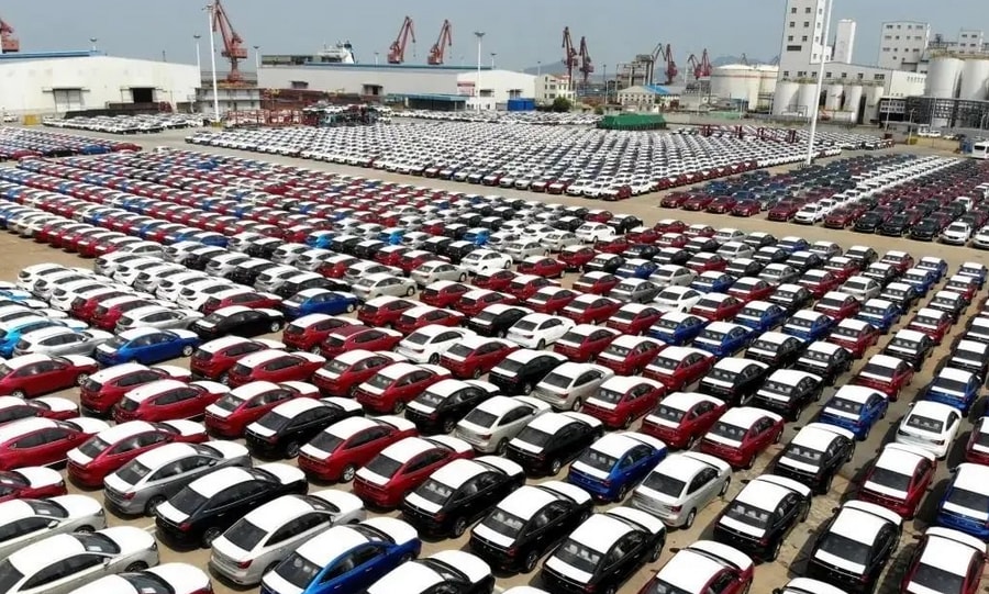 Thị trường ô tô Trung Quốc 2025: BYD thống trị doanh số, Xiaomi vượt chỉ tiêu ấn tượng