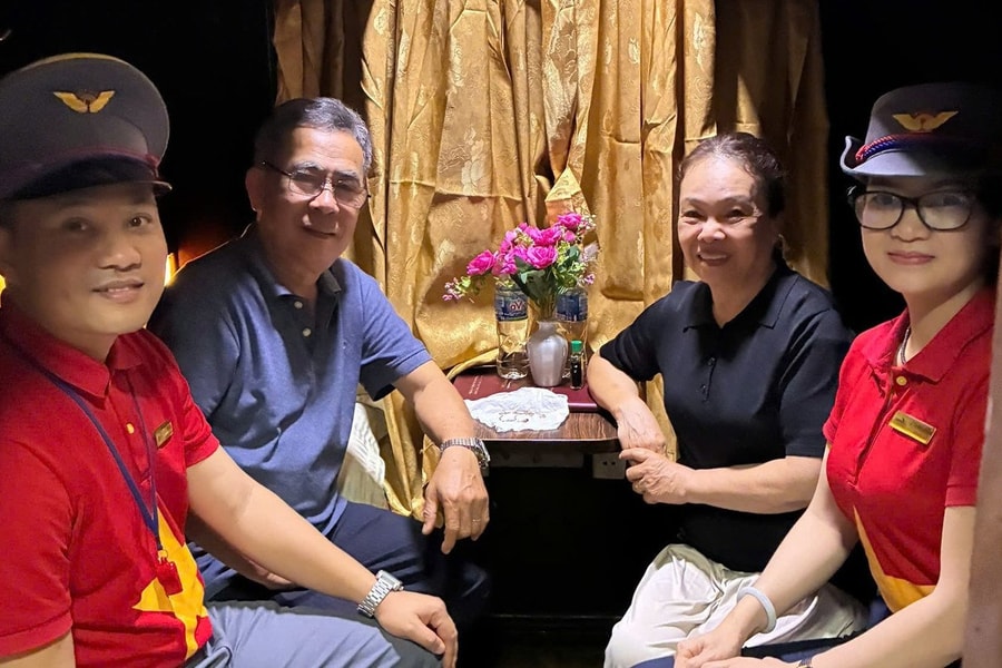 Đường sắt Việt Nam tăng cường 20.000 chỗ và chuyện hy hữu khách vứt nhầm vàng vào thùng rác