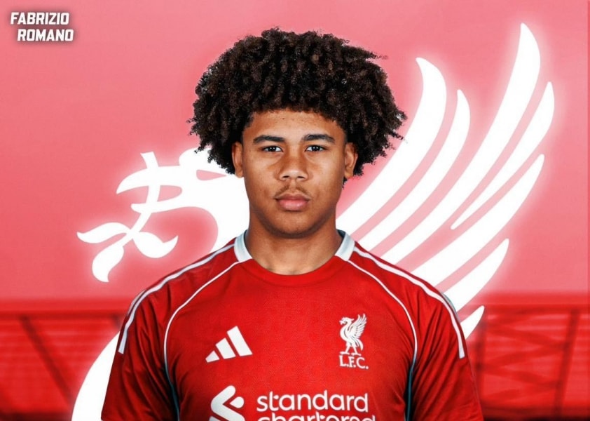 Liverpool hoàn tất chiêu mộ Ifeanyi Ndukwe: Trung vệ 1m98 kế nhiệm Virgil van Dijk