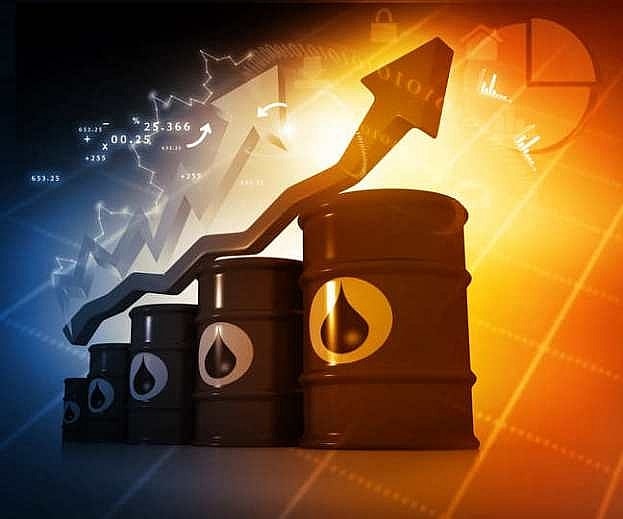 Giá xăng dầu hôm nay 5/1: Dầu Brent quanh mốc 60 USD, áp lực từ Venezuela