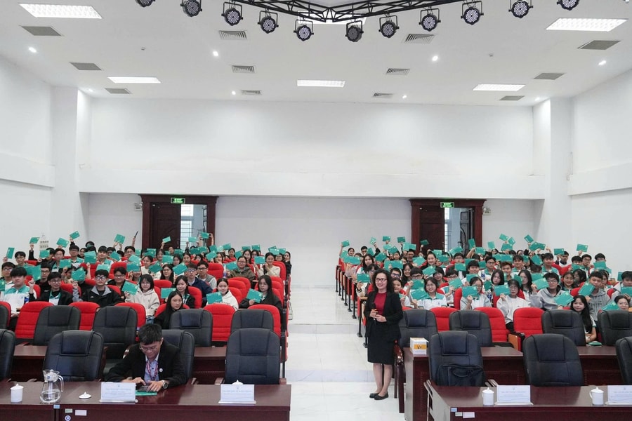 Tăng tốc kiểm soát, hướng đến chấm dứt AIDS vào năm 2030