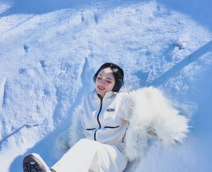 Cappadocia: Ngắm "xứ sở thần tiên" Thổ Nhĩ Kỳ phủ tuyết trắng từ khinh khí cầu
