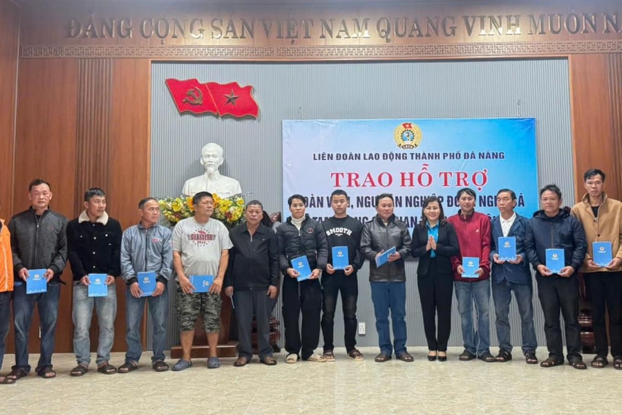 Hơn 100 triệu đồng hỗ trợ đoàn viên Nghiệp đoàn nghề cá Tam Giang