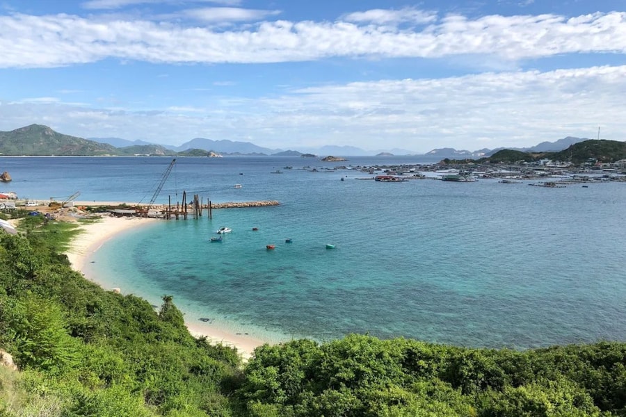 Bãi Kinh Ninh Thuận: Cung đường biển hoang sơ tuyệt đẹp cho kỳ nghỉ cuối tuần