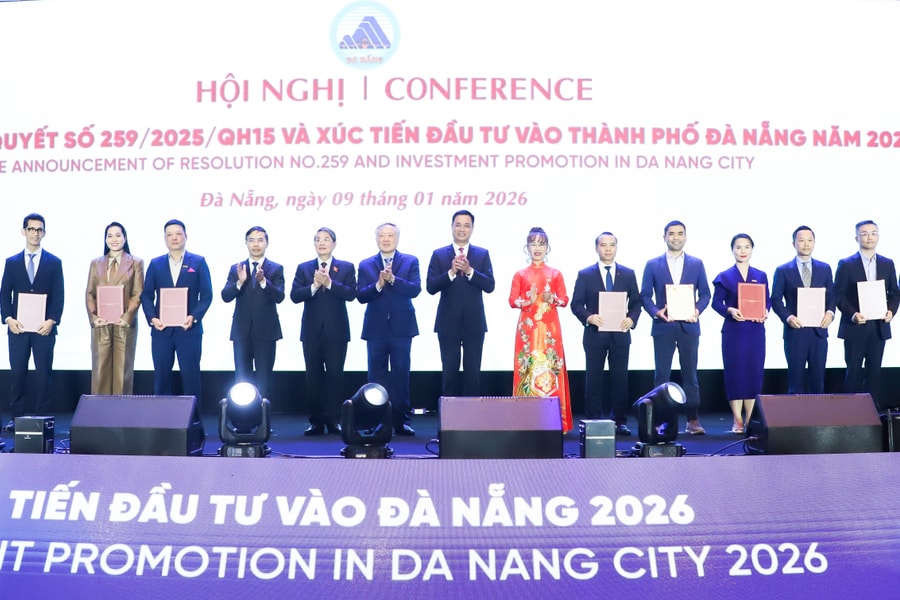 Đà Nẵng trao quyết định và thỏa thuận đầu tư cho 36 dự án trọng điểm