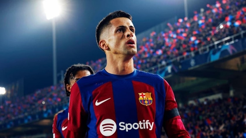 Barcelona chiêu mộ thành công Joao Cancelo: Bản hợp đồng đầu tiên trong năm 2026