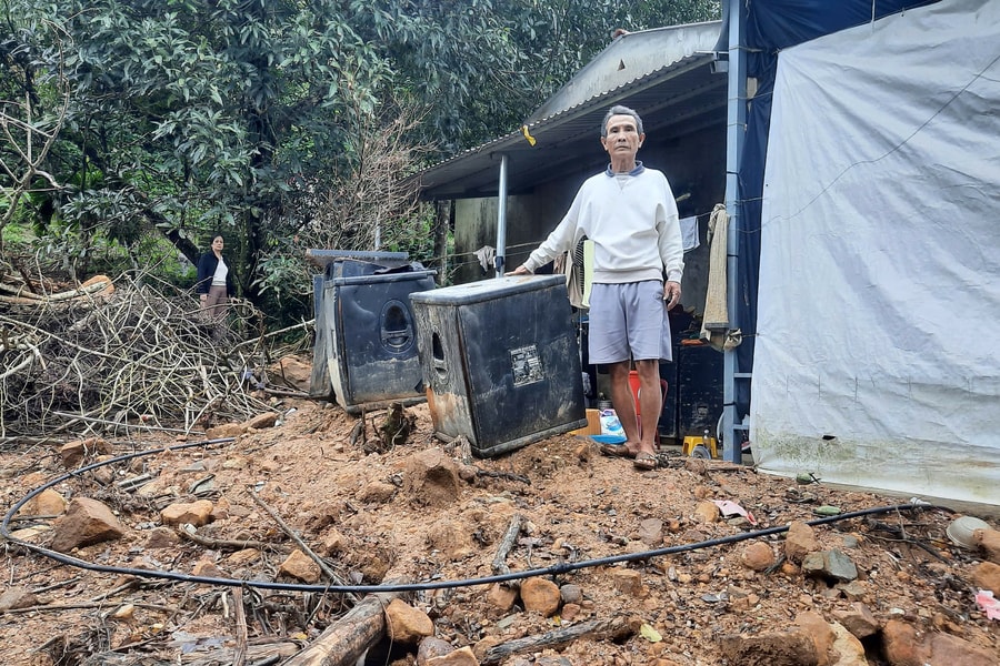 Sớm di dời 16 hộ dân ở Quế Phước ra khỏi vùng nguy cơ sạt lở