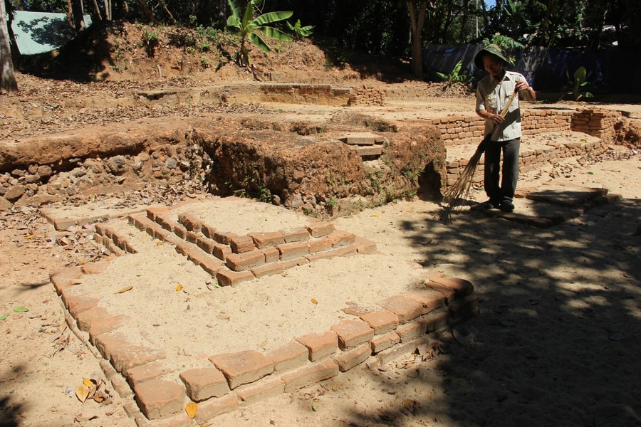 Xóm Phong Lệ “gác” di tích