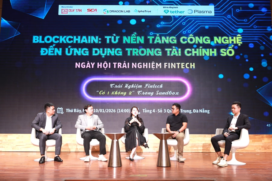 Gần 2.000 sinh viên Đại học Duy Tân tìm hiểu về blockchain và tài sản số