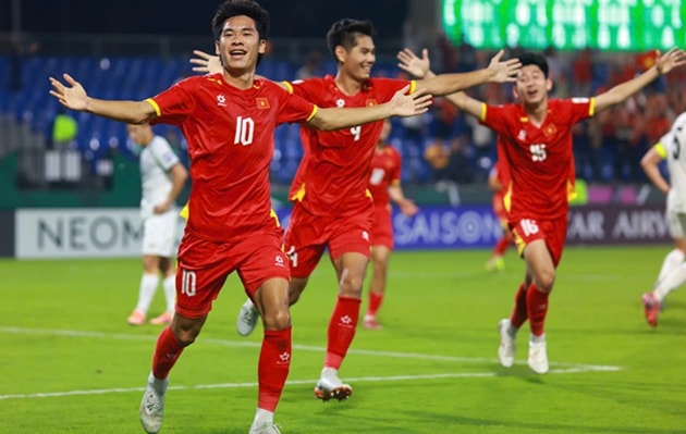U23 Việt Nam tái hiện kỳ tích lịch sử tại VCK U23 châu Á dưới thời HLV Kim Sang Sik