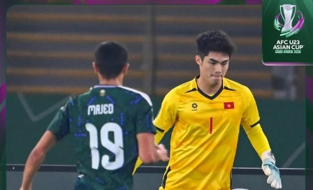 FIFA và AFC đồng loạt vinh danh "siêu nhân" Trần Trung Kiên sau kỳ tích của U23 Việt Nam