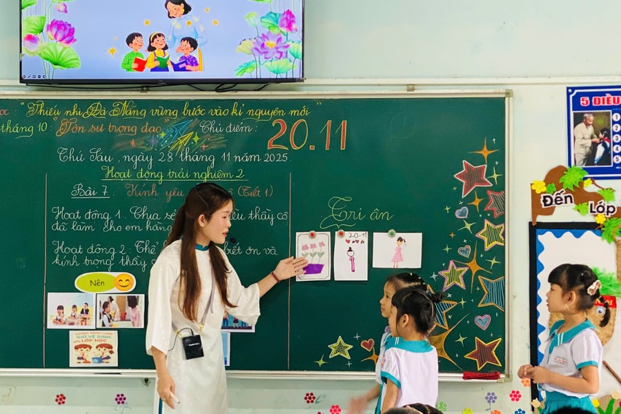 Thực hiện Nghị quyết Đại hội XIII của Đảng: Đầu tư cho giáo dục, trung tâm chiến lược phát triển