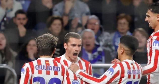 Siêu phẩm đá phạt của Griezmann đưa Atletico Madrid vào vòng 1/8 Cúp Nhà vua