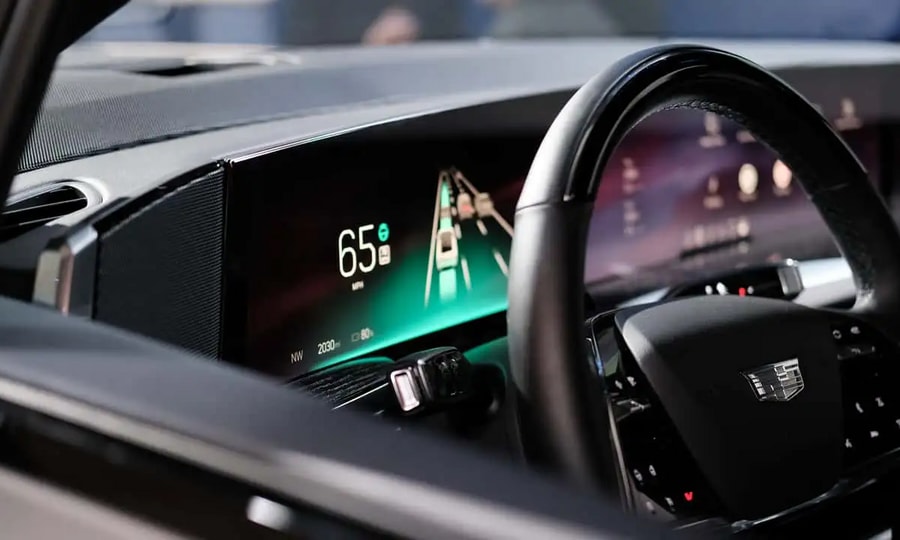 GM Super Cruise thế hệ mới: Nâng cấp trải nghiệm lái xe không cần nhìn đường từ năm 2028