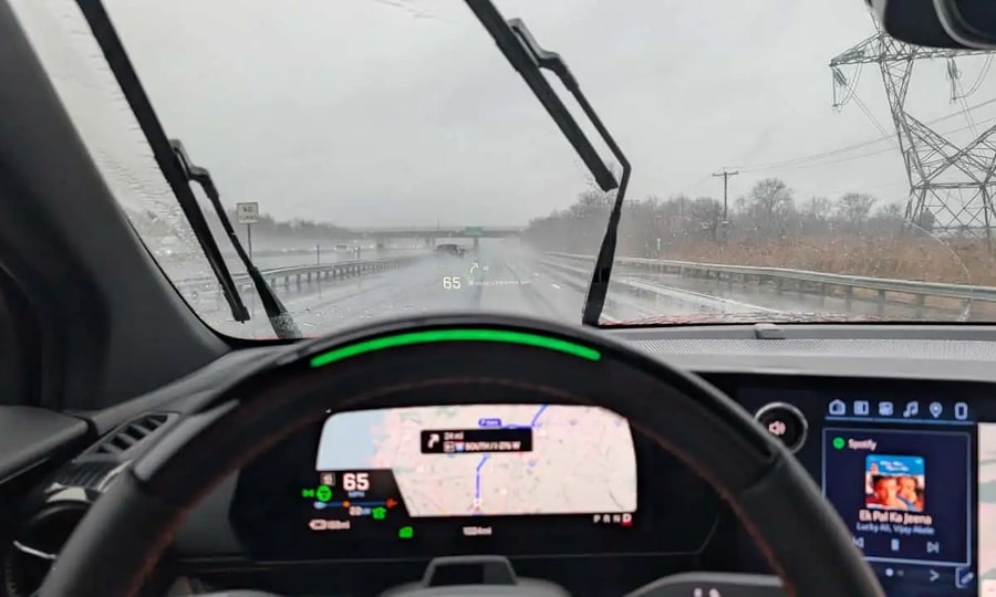 Trải nghiệm GM Super Cruise trên Chevy Blazer EV SS: Hệ thống hỗ trợ lái liệu có thực sự đáng tin?