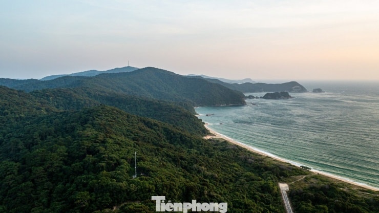 Đảo Thanh Lân Quảng Ninh: Điểm đến hoang sơ ngắm trọn bình minh và hoàng hôn