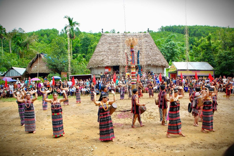 Phát triển văn hóa con người Việt Nam trong kỷ nguyên mới