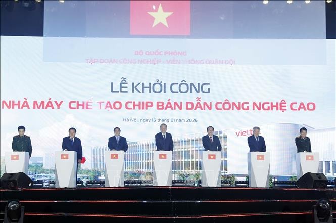 Phát lệnh khởi công Nhà máy chế tạo chip bán dẫn đầu tiên tại Việt Nam