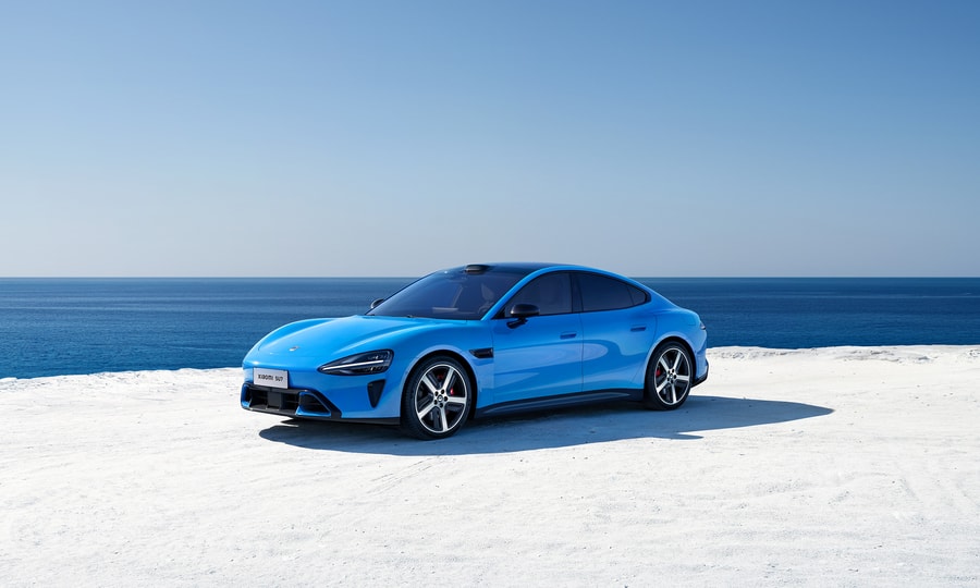 Xiaomi SU7 thế hệ mới: CEO Lei Jun lý giải sức hút của màu Xanh Capri và 6 tùy chọn mâm xe