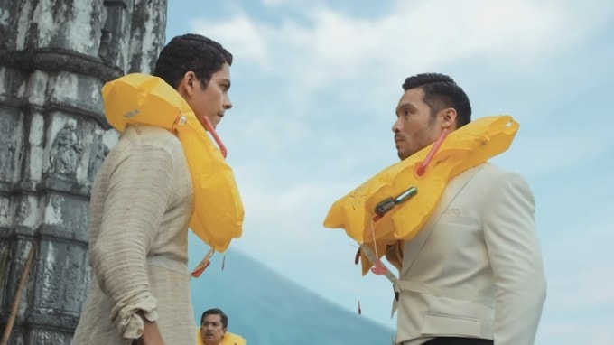 Philippine Airlines: Video hướng dẫn bay phong cách tình tay ba gây sốt mạng xã hội