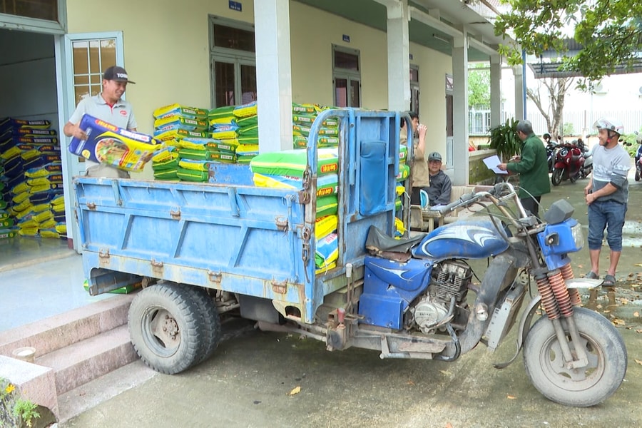 Điểm tựa sản xuất lúa bền vững từ mô hình phân bón trả chậm