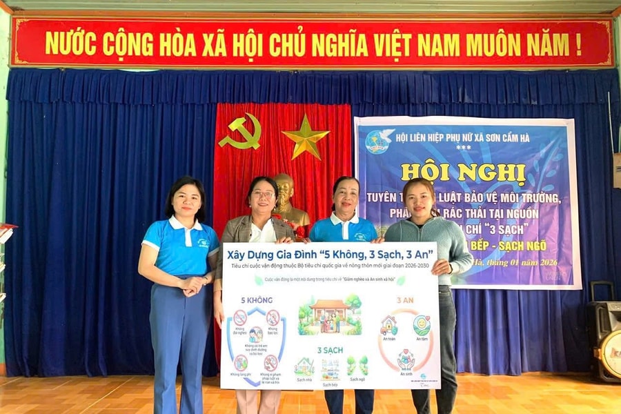 Phụ nữ xã Sơn Cẩm Hà xây dựng gia đình “5 không, 3 sạch, 3 an”
