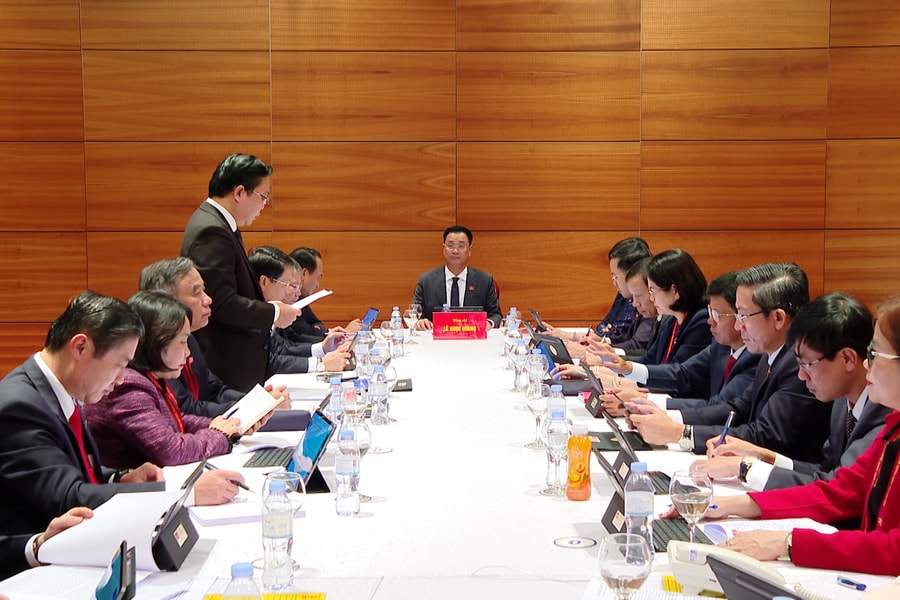 Đoàn đại biểu Đảng bộ thành phố Đà Nẵng thảo luận các văn kiện trình Đại hội XIV của Đảng