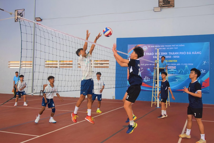 Hấp dẫn sân chơi bóng chuyền dành cho học sinh