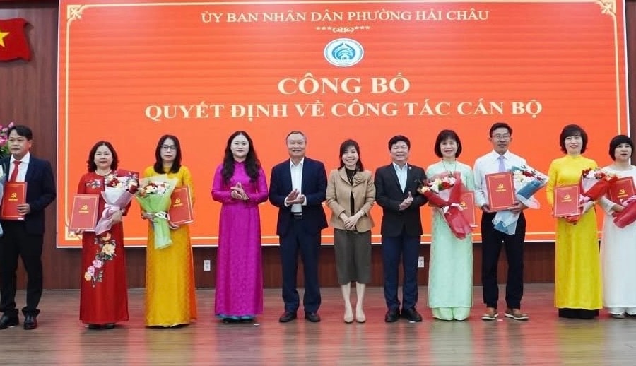 Phường Hải Châu điều động, bổ nhiệm nhiều cán bộ quản lý trường công lập