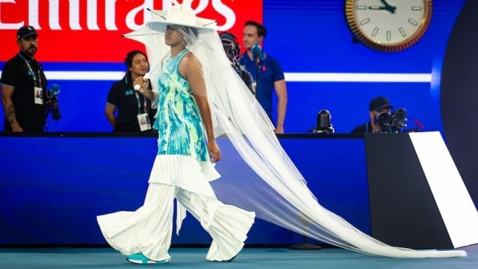 Naomi Osaka gây ấn tượng với trang phục con sứa tại Australia Mở rộng 2026