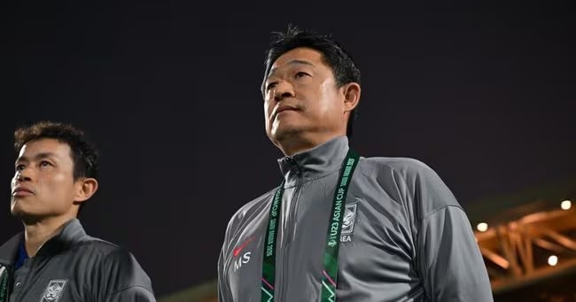 HLV Lee Min Sung xin lỗi sau trận thua U23 Việt Nam, quyết tâm giành HCV ASIAD 2026