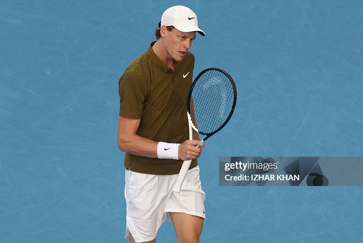 Sinner thị uy sức mạnh trước Darderi để ghi danh vào tứ kết Australian Open