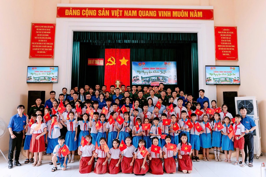 Giáo dục truyền thống cho thế hệ trẻ