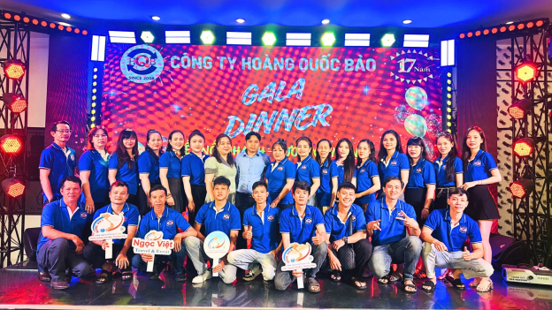 Hoàng Quốc Bảo - Giải pháp đèn LED bền bỉ cho công nghiệp và thể thao hiện đại
