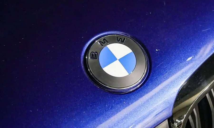 BMW thay đổi logo sau 27 năm: Bước ngoặt hướng tới tương lai điện hóa toàn cầu