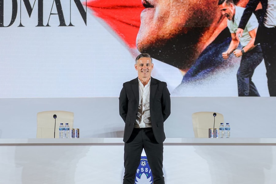 Shayne Pattynama đặt trọn niềm tin vào HLV John Herdman cho giấc mơ World Cup