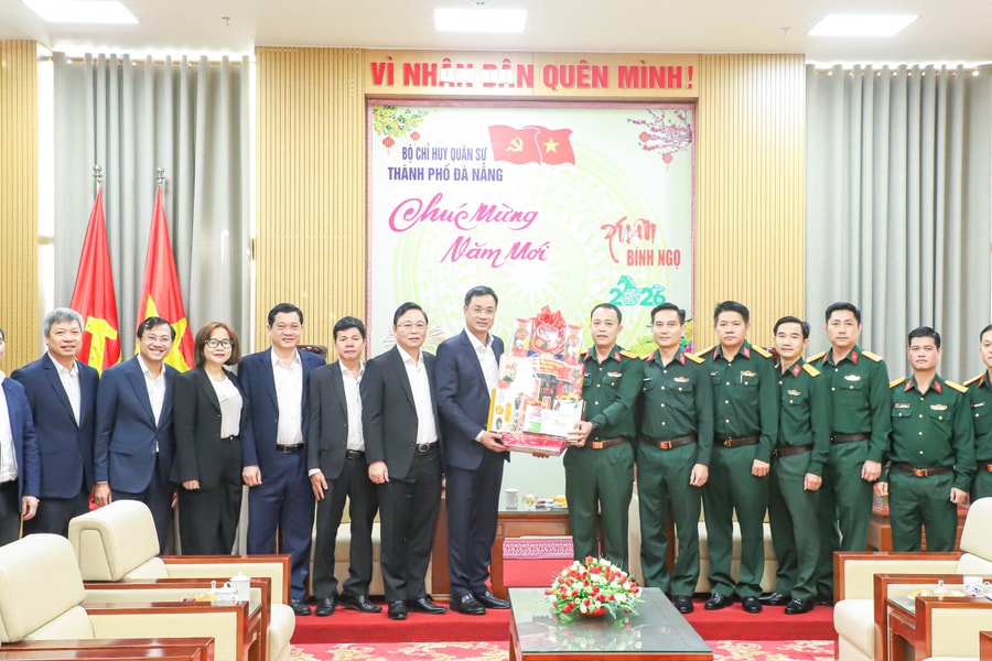 Lãnh đạo thành phố chúc Tết các đơn vị quân đội trên địa bàn Đà Nẵng