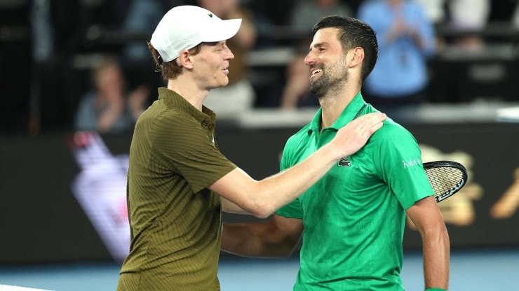 Novak Djokovic hạ gục Sinner để vào chung kết Australian Open 2026: Đẳng cấp của 'ông già gân'